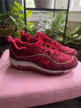 AIR MAX 98 “Triple Red” (size 8.5w)